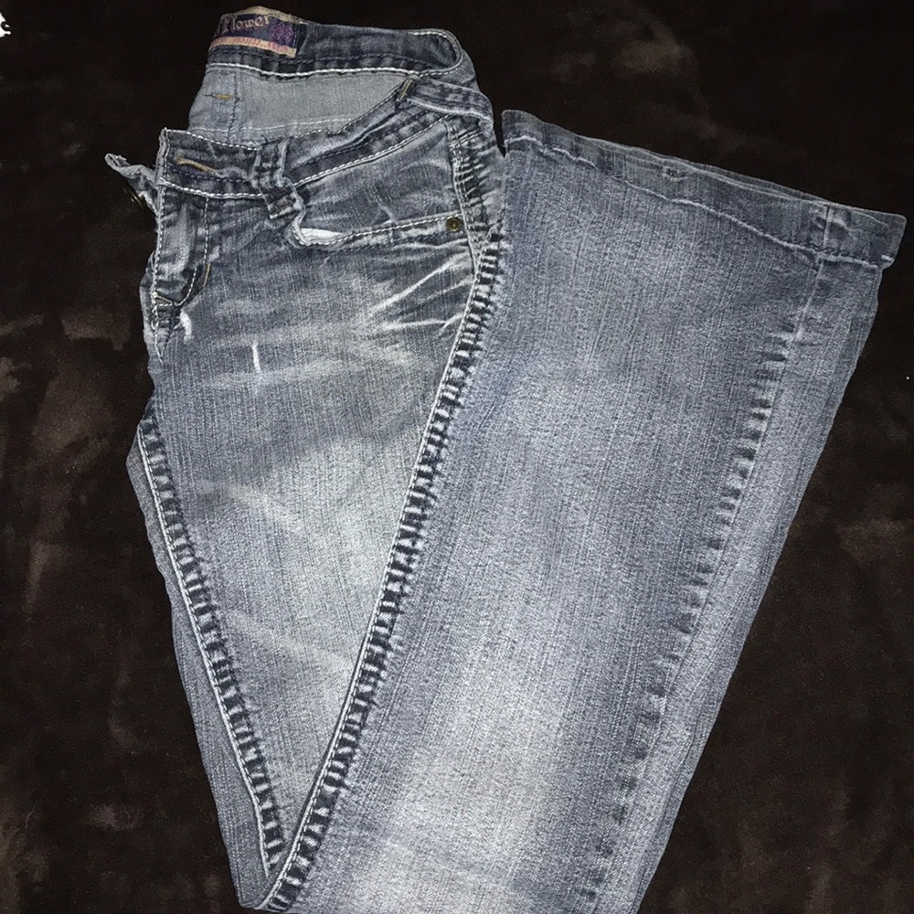 Wallflower jeans